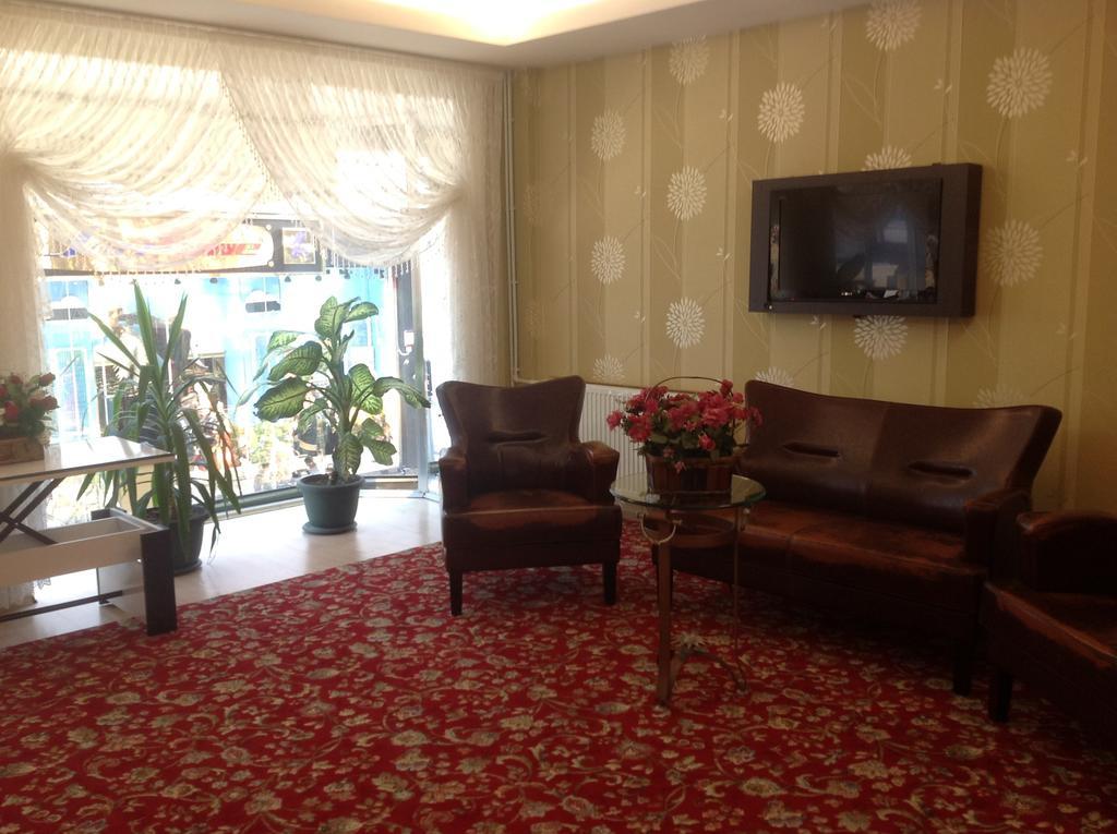 Yalta Hotel Истанбул Екстериор снимка