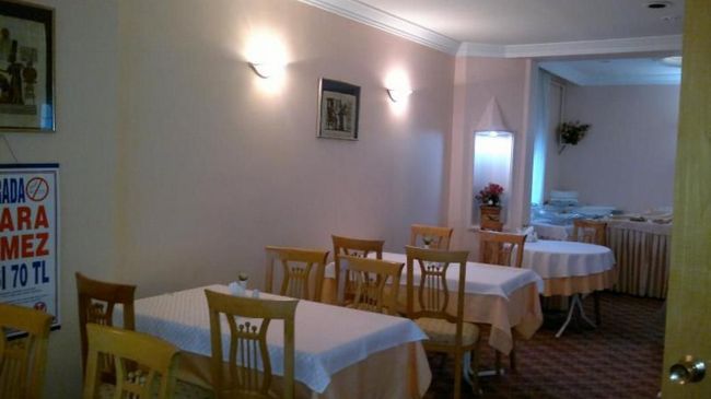 Yalta Hotel Истанбул Ресторант снимка