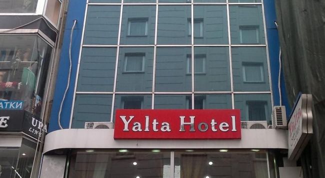 Yalta Hotel Истанбул Екстериор снимка